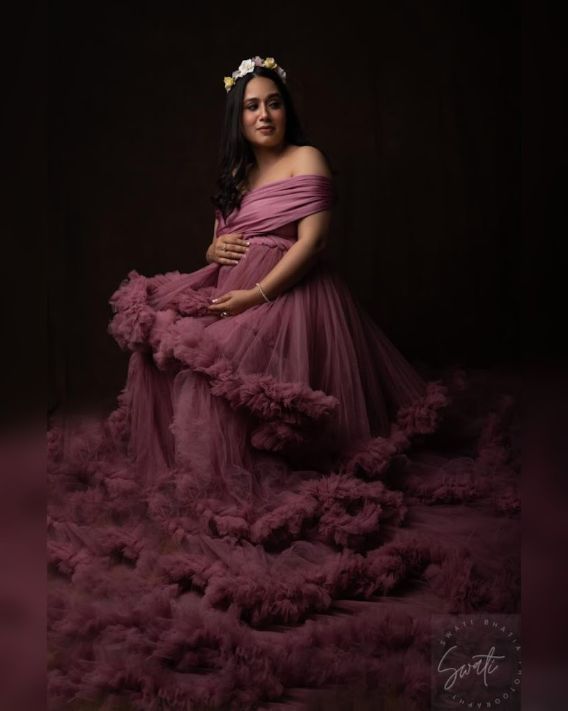 Maternity portrait — Swati Bhatia Photography, Delhi NCR